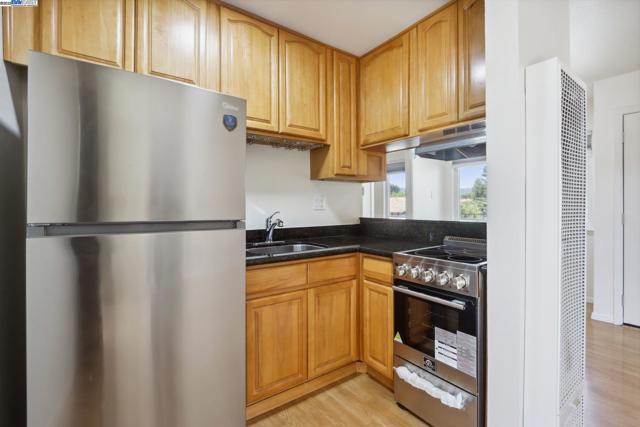 Image 6 of 15 For 3461 Norton Way  8