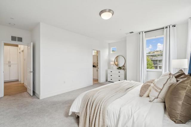 373 Arc Court, Hayward CA: https://media.crmls.org/mediaz/0a76ed30-84fa-46d5-88f7-925e64bd54e0.jpg