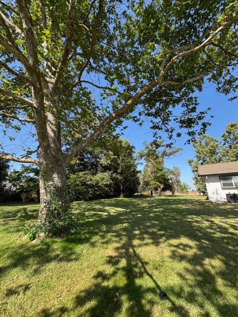 12445 Alta Mesa Road, Herald CA: https://media.crmls.org/mediaz/0a777417-c862-49f5-bb96-346b16ce4a35.jpg