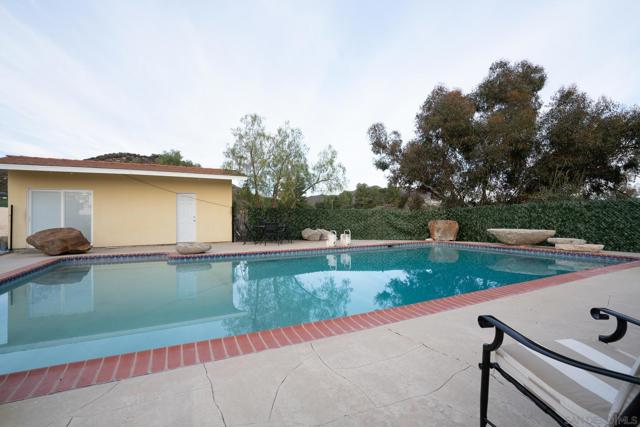 Image 7 of 26 For 35610 Jewel Lane