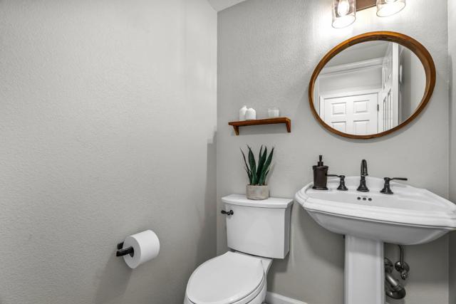 308 Sidesaddle Circle, Scotts Valley CA: https://media.crmls.org/mediaz/0a78d489-341a-4719-8f8f-d97754559190.jpg