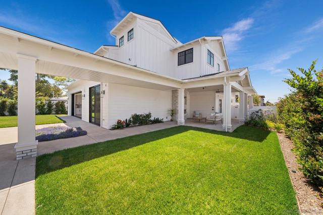 461 Country Club Ln, Coronado CA: https://media.crmls.org/mediaz/0a78ff84-0964-4108-b4cc-04a0d2505cd8.jpg