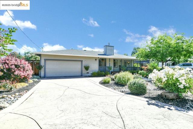 1271 Camino Tassajara, Danville CA: https://media.crmls.org/mediaz/0a79e548-7f39-4b1b-aa7a-e2fa14ff10be.jpg