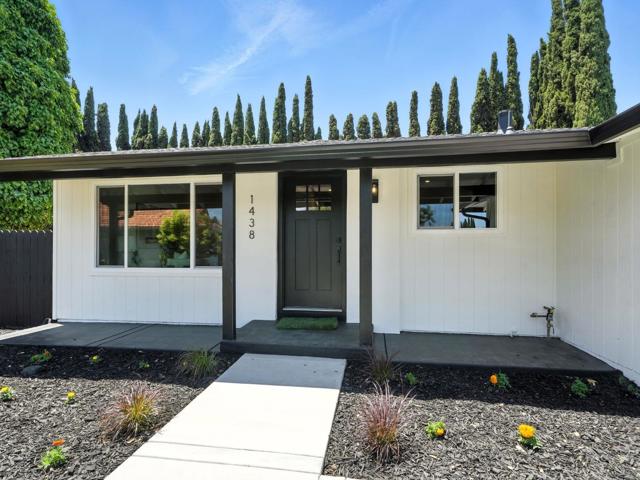 1438 Peaceful Glen Court, San Jose CA: https://media.crmls.org/mediaz/0a7cdbac-95ac-4c47-a513-89a61329416f.jpg