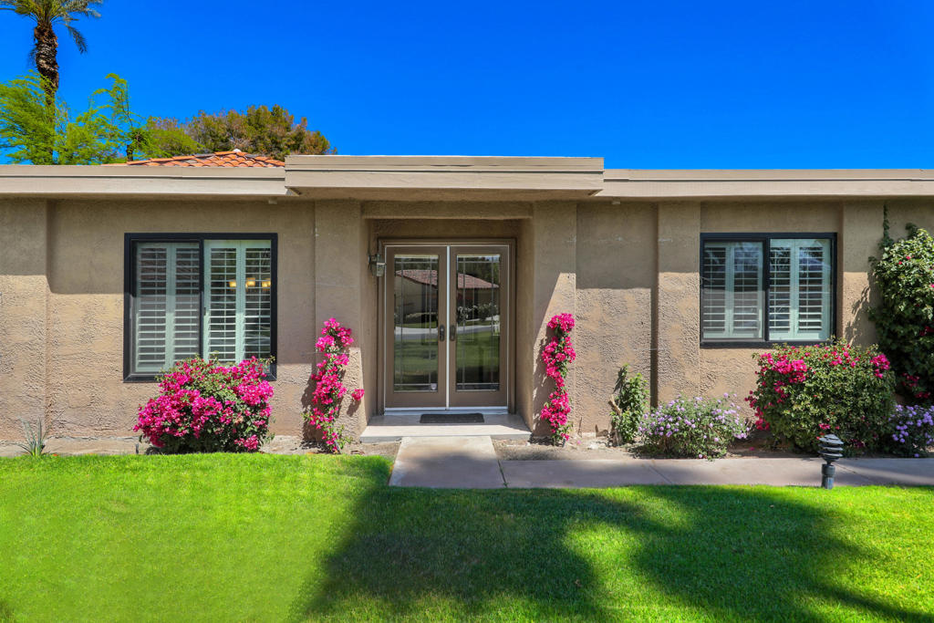 89 La Ronda Drive