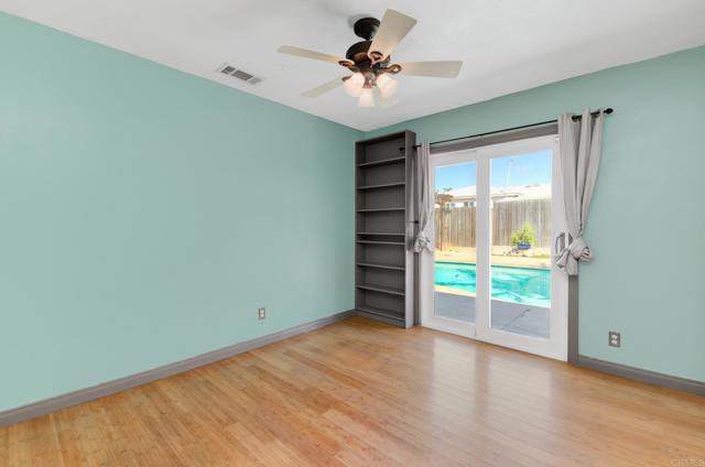 1206 Old Stage Road, Fallbrook CA: https://media.crmls.org/mediaz/0a7e3439-83c1-4c3f-b8d8-e89148bf7ed4.jpg