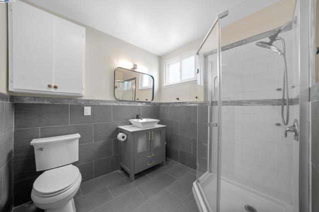 16871 Ross Lane, Huntington Beach CA: https://media.crmls.org/mediaz/0a7e51f6-1837-4b0e-b1b9-0119167a4eb5.jpg