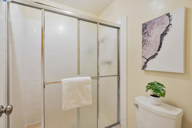 675 Sharon Park Dr, Menlo Park CA: https://media.crmls.org/mediaz/0a7e57aa-2e91-4ee9-afda-4a4cb42918b1.jpg