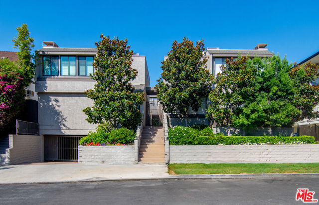 1621 Hilts Avenue, Los Angeles CA: https://media.crmls.org/mediaz/0a7eaee3-e65f-4591-b263-9af6b7079f6c.jpg