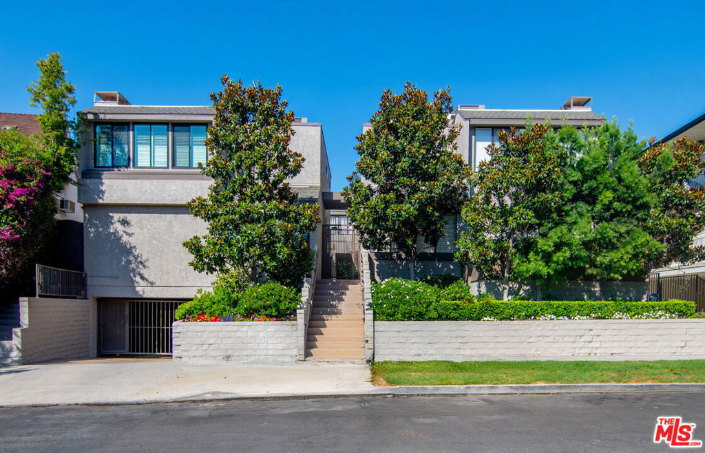 1621 Hilts Avenue #1