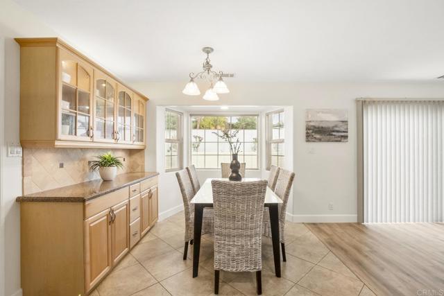 Detail Gallery Image 10 of 41 For 6767 Cowles Mountain Bld, San Diego,  CA 92119 - 4 Beds | 2 Baths