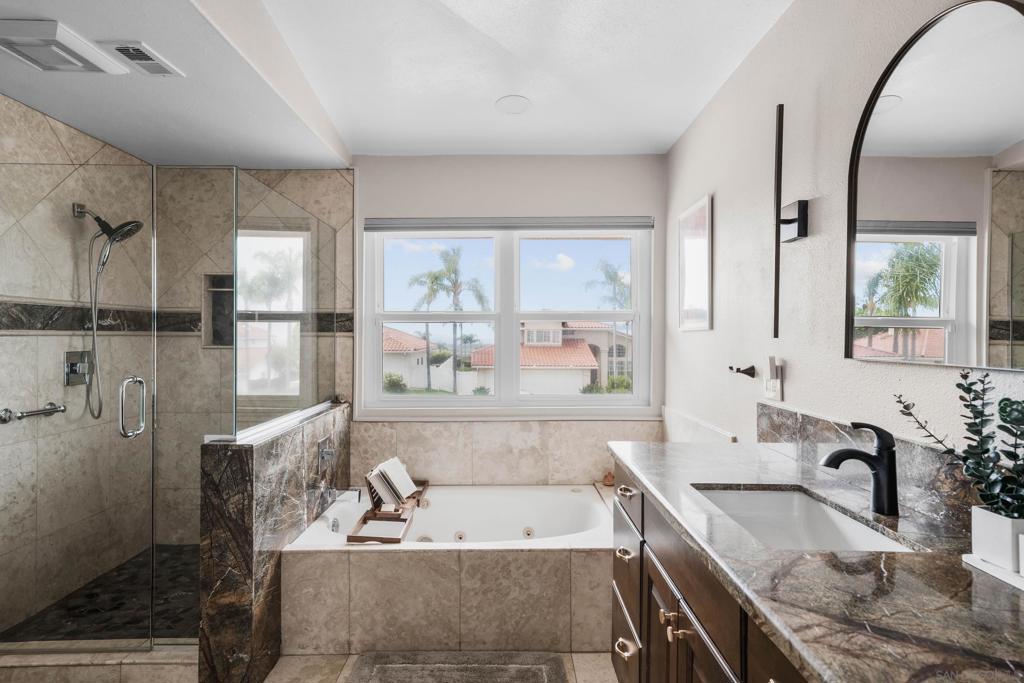 MLS #250036684SD image #15