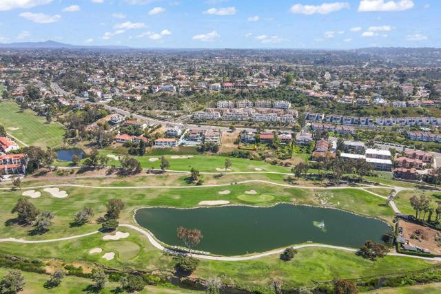 2362 Altisma Way, Carlsbad CA: https://media.crmls.org/mediaz/0a8380a2-6835-4265-9608-8223bc933c76.jpg