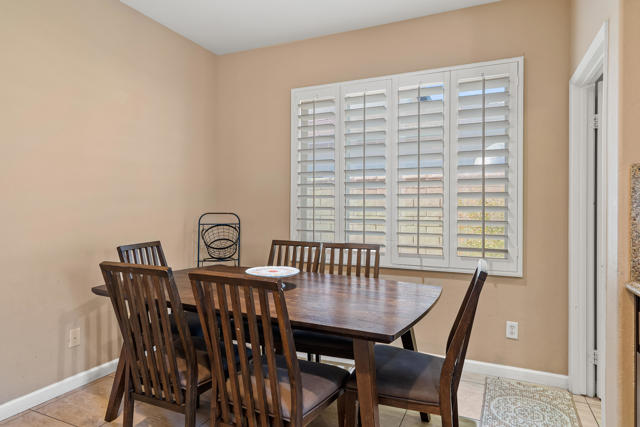 Image 19 of 53 For 82688 Mandrone Drive