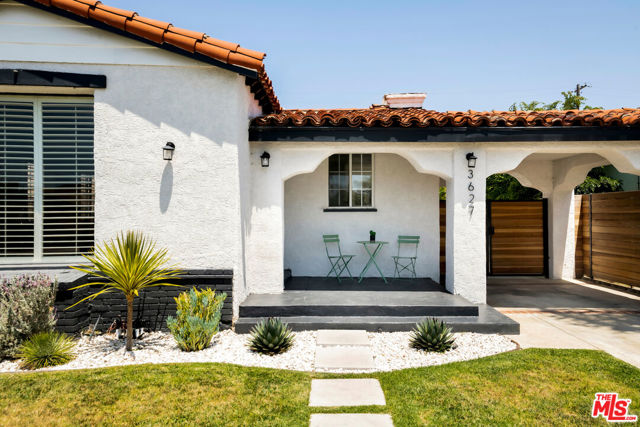 3627 W 64th Street, Los Angeles CA: https://media.crmls.org/mediaz/0a83cca0-8871-4c09-b413-08813825169d.jpg
