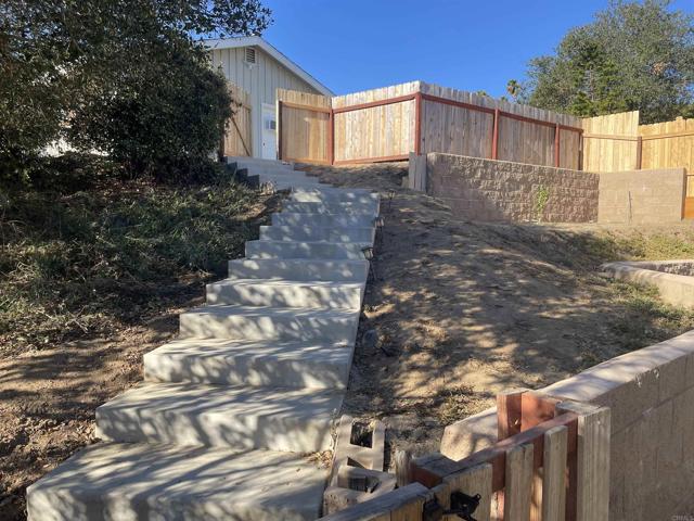 Image 36 of 52 For 3637 La Canada Road
