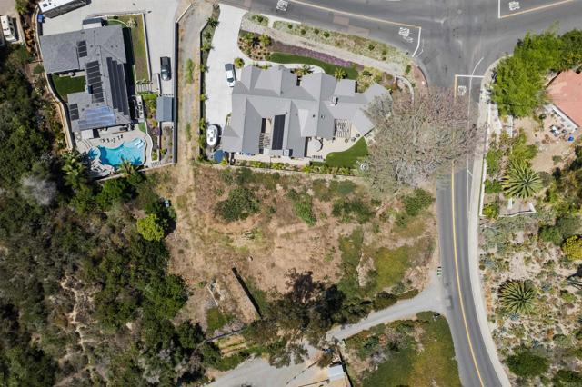 Image 10 of 12 For 4275 Hillside Drive