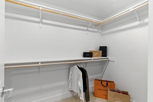 19 Waterline Place, Richmond CA: https://media.crmls.org/mediaz/0a853466-33ec-49e4-b33d-1ba8b8e6de4d.jpg