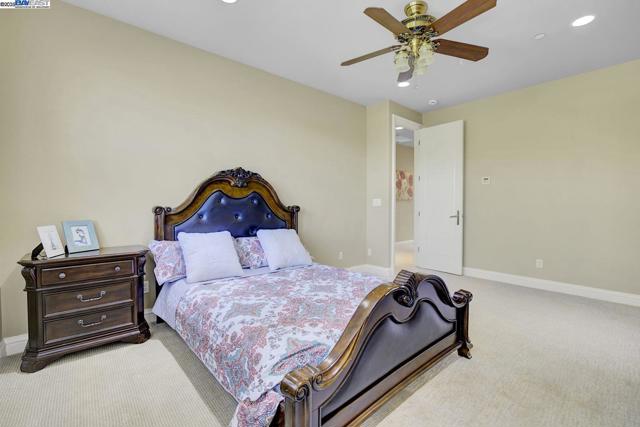48564 Avalon Heights Ter, Fremont CA: https://media.crmls.org/mediaz/0a859a6e-7238-4f0c-bc8f-7a99925a799e.jpg