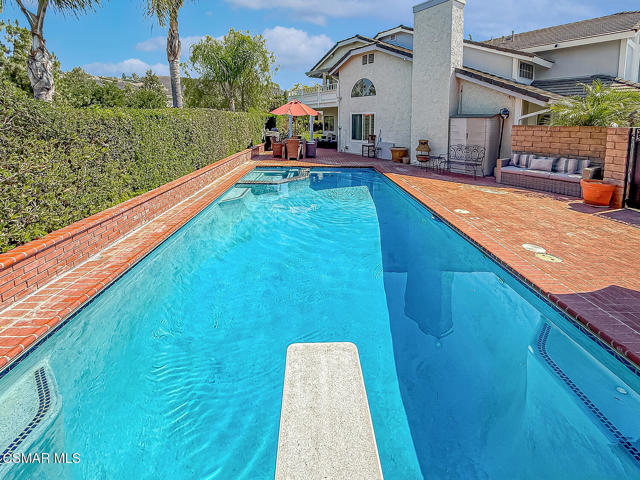 2848 Bayham Cir, Thousand Oaks CA: https://media.crmls.org/mediaz/0a85db16-3243-4beb-a07c-fe93aaebf081.jpg