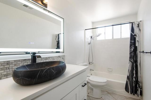 56869 Mountain View Trail, Yucca Valley CA: https://media.crmls.org/mediaz/0a865819-a374-4e01-a030-93717a885a0b.jpg