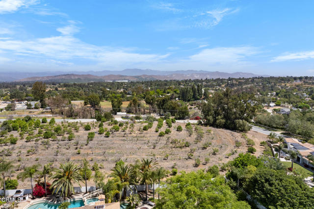 230 Crestview Avenue, Camarillo CA: https://media.crmls.org/mediaz/0a86c78a-1c3f-43b5-9079-c9d34a6603a0.jpg