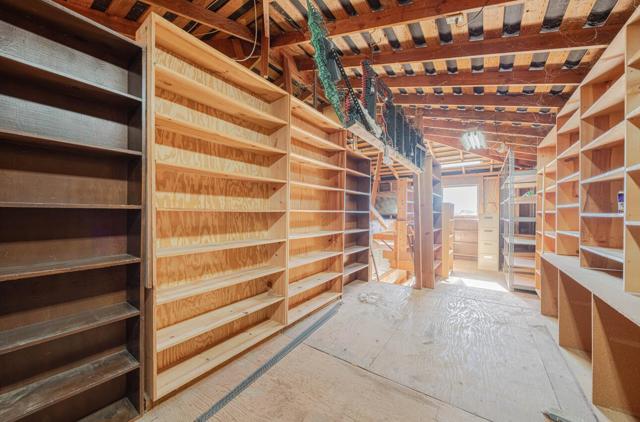 1527 Atherton Way, Salinas CA: https://media.crmls.org/mediaz/0a86ec8a-a3e4-4664-afdc-29daa22e05c1.jpg