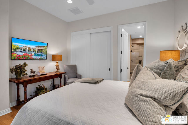 76434 Via Uzzano, Indian Wells CA: https://media.crmls.org/mediaz/0a87324b-74f0-4100-bd2d-6efc43335dcc.jpg