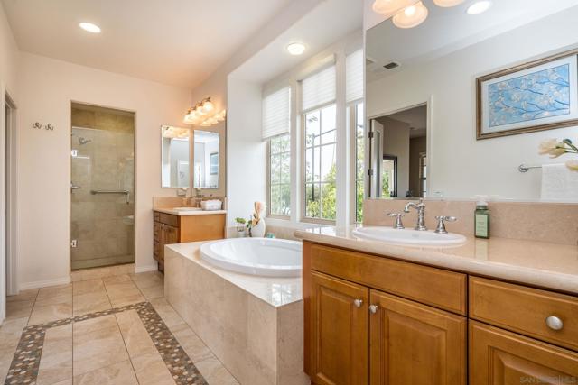5621 Shasta Daisy Trl, San Diego CA: https://media.crmls.org/mediaz/0a88f2be-aa85-4db5-b111-cb9246555b15.jpg