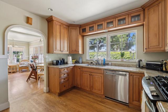 1516 Cortez Avenue, Burlingame CA: https://media.crmls.org/mediaz/0a8991fd-0c02-418a-9633-f0cf728011aa.jpg