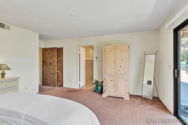 3176 Via Viejas, Alpine CA: https://media.crmls.org/mediaz/0a8af0aa-e3c2-4d48-90c6-70454873405d.jpg
