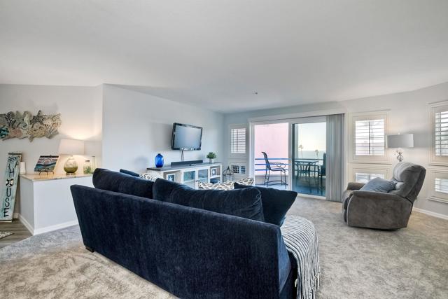 Detail Gallery Image 6 of 29 For 400 N Pacific St #203,  Oceanside,  CA 92054 - 2 Beds | 2 Baths