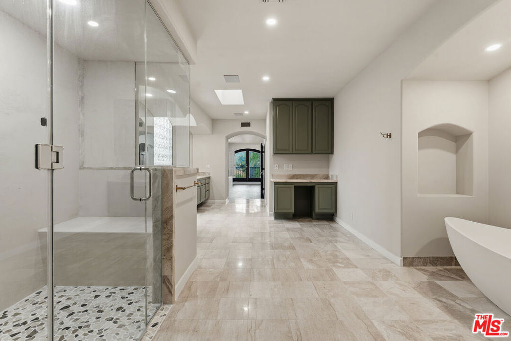 MLS #26857315 image #17