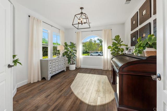 1781 Lemon Tree Court, San Marcos CA: https://media.crmls.org/mediaz/0a8c434c-7557-430e-8e8a-323f7fb59c21.jpg