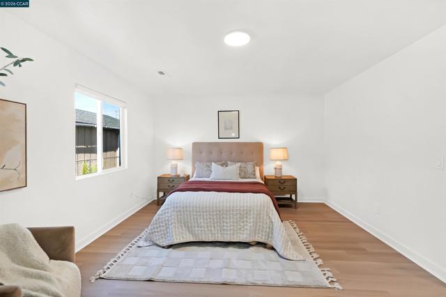 Image 34 of 58 For 456 4th St  