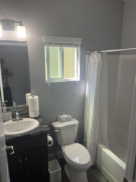 Detail Gallery Image 4 of 8 For 100 Woodlawn Ave #92,  San Diego,  CA 91910 - 1 Beds | 1 Baths