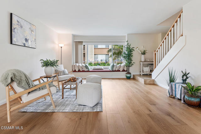1617 Beagle Court, Ventura CA: https://media.crmls.org/mediaz/0a8d904d-e926-4830-956f-4a50c782d8e1.jpg
