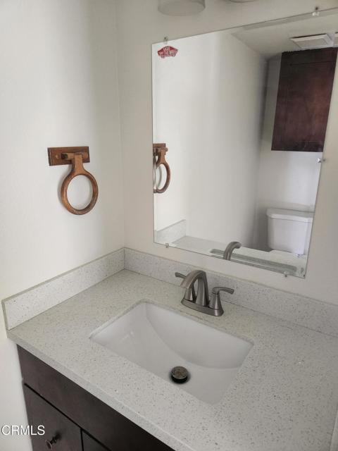 Detail Gallery Image 11 of 13 For 102 E Ventura St a,  Santa Paula,  CA 93060 - 3 Beds | 1/1 Baths