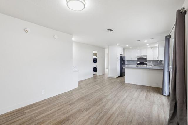 485 Millpond Drive, San Jose CA: https://media.crmls.org/mediaz/0a8ee04d-0407-433e-b93e-bd3037f28d37.jpg