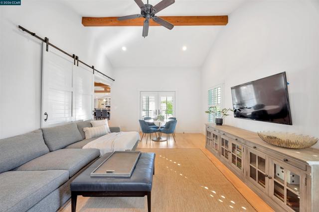 Image 18 of 53 For 942 Raintree Pl