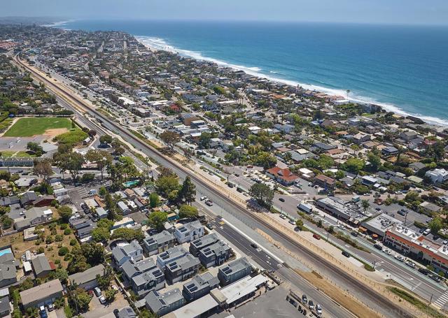 567 N Vulcan Ave, Encinitas CA: https://media.crmls.org/mediaz/0a909281-2679-4447-99ef-b501f9810ee6.jpg