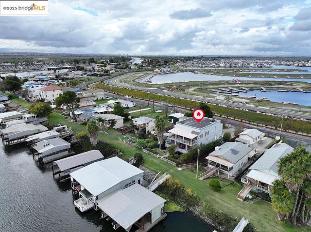 3824 Stone Rd, Bethel Island CA: https://media.crmls.org/mediaz/0a913928-3289-4ed3-a5bc-9b724c90100a.jpg