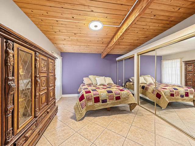 345 E Glen Circle S, Palm Springs, CA 92262