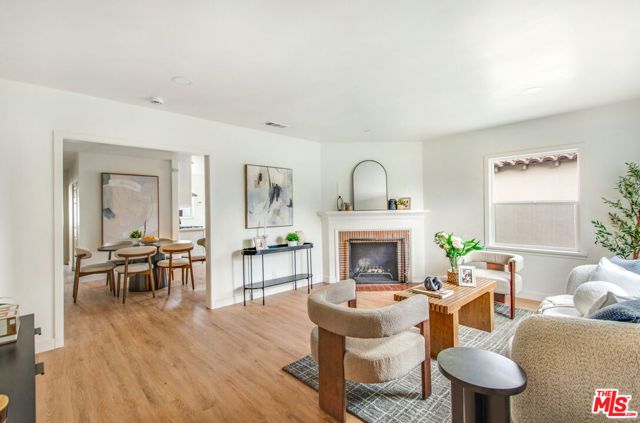 4325 W 58th Place, Los Angeles CA: https://media.crmls.org/mediaz/0a92ea74-8c6d-472e-ab75-dcf31e31bf47.jpg