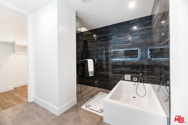 728 N Sweetzer Avenue, West Hollywood CA: https://media.crmls.org/mediaz/0a936952-f2fd-4c3f-ac67-427051f83ea7.jpg