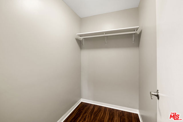 6768 Lexington Avenue, Los Angeles CA: https://media.crmls.org/mediaz/0a944e33-a9d1-4cb0-8a73-a5fbdc39b91d.jpg