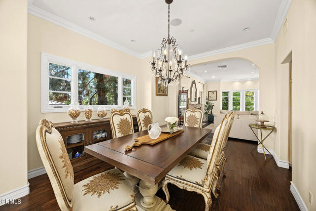 574 Camillo Road, Sierra Madre CA: https://media.crmls.org/mediaz/0a94f820-9e1b-42c0-9db8-7af875312b3c.jpg