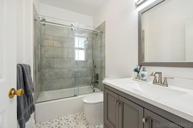 9420 Crest Drive, Spring Valley CA: https://media.crmls.org/mediaz/0a95dd93-7178-4a77-860c-5003aafa24eb.jpg