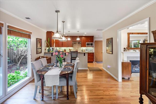 12058 CANDY Lane, Saratoga CA: https://media.crmls.org/mediaz/0a9630f7-498d-4885-bcd7-feef17d2ef05.jpg