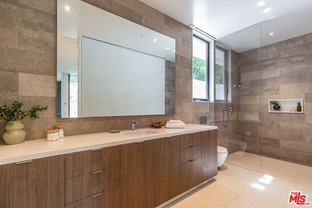 MLS #26853007 image #22